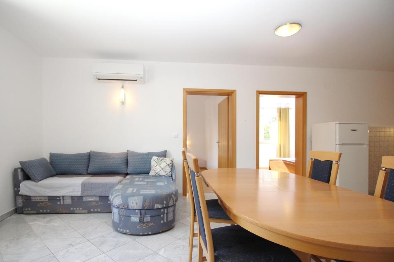 Apartments With A Parking Space Baska, Krk - 18794 מראה חיצוני תמונה