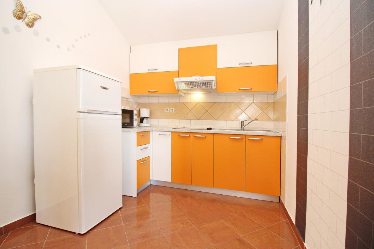Apartments With A Parking Space Baska, Krk - 18794 מראה חיצוני תמונה
